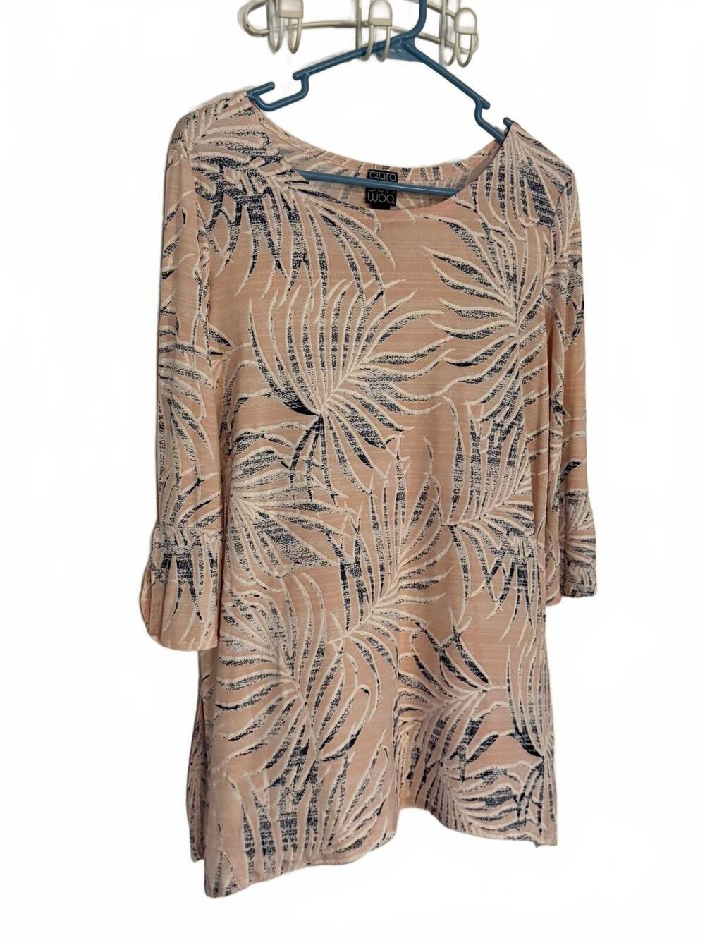 Clara Sun Woo Medium Beige and Navy Leaf Print Tunic Top